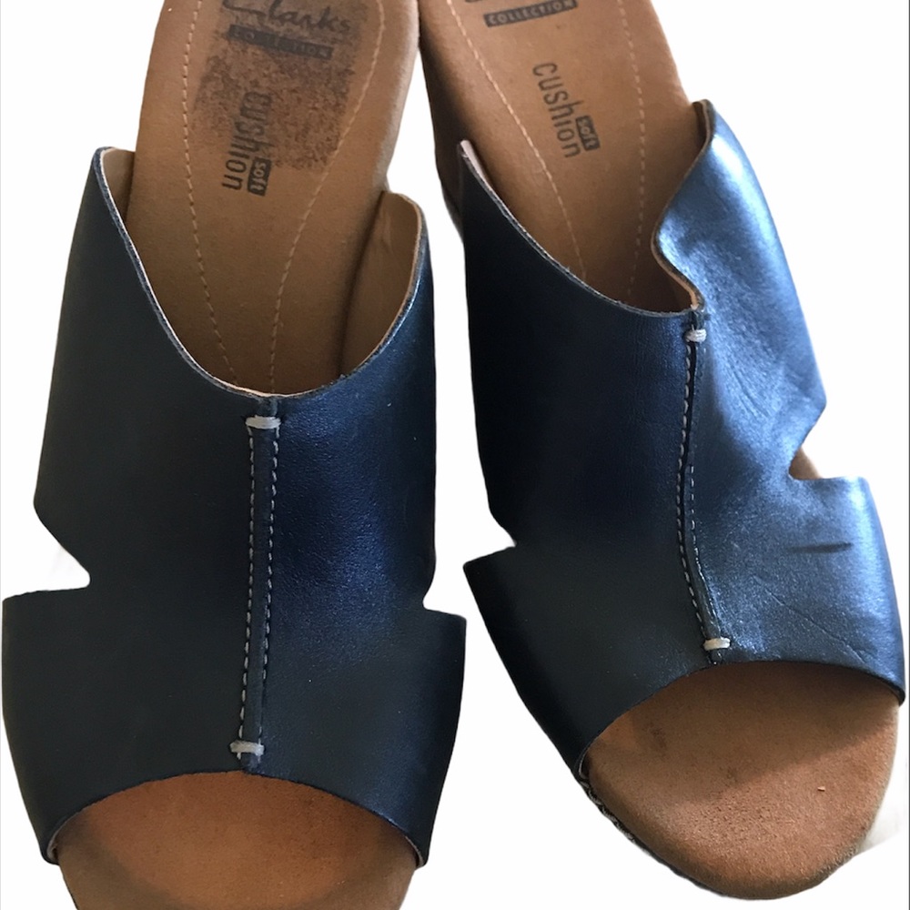 Clarks Collection wedges in black